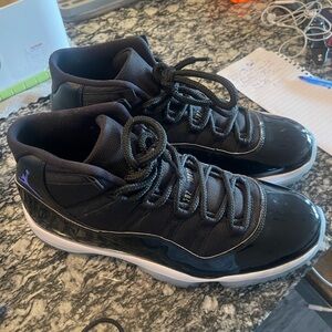 2016 “Space Jam” 11s